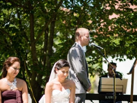 12-06-02-wedding-laurarobin-210